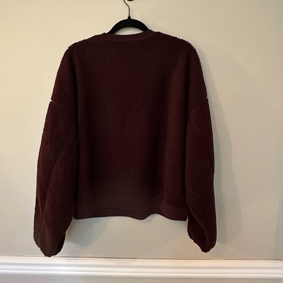 Women’s size large Converse sweatshirt - Picture 2 of 7